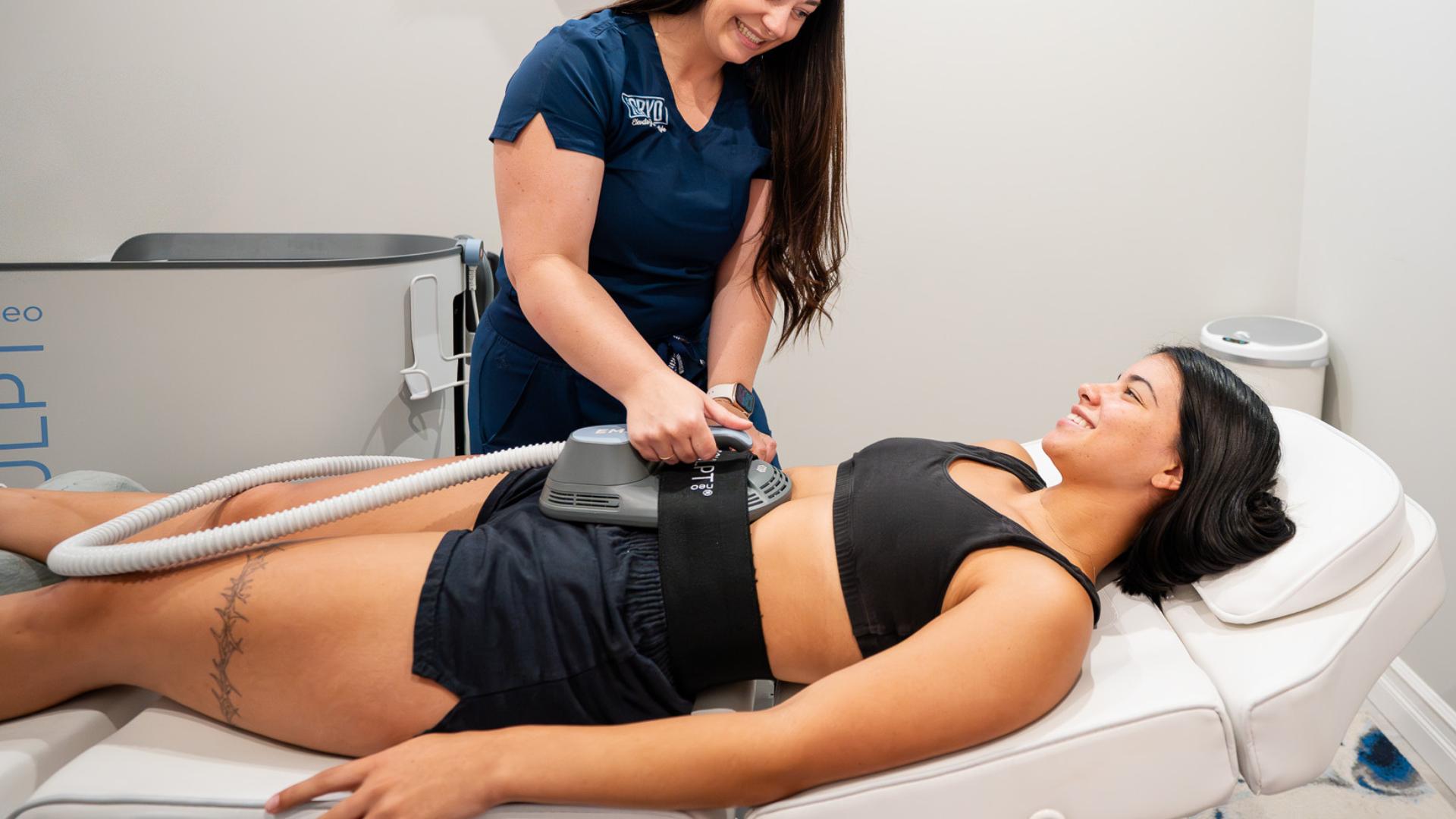 Professional body sculpting in Las Vegas treatment using a non-invasive body contouring device.